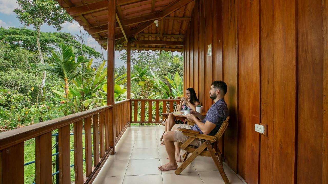 Hotel Rancho Cerro Azul La Fortuna Luaran gambar