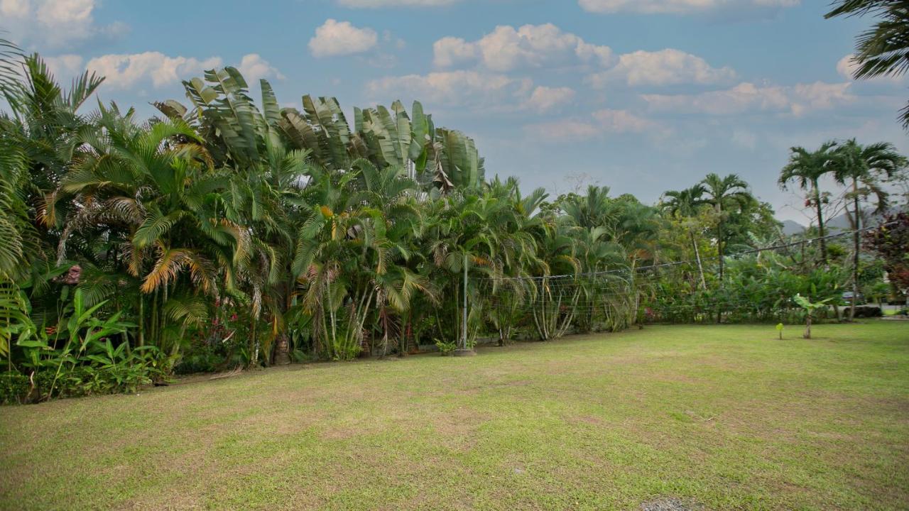 Hotel Rancho Cerro Azul La Fortuna Luaran gambar