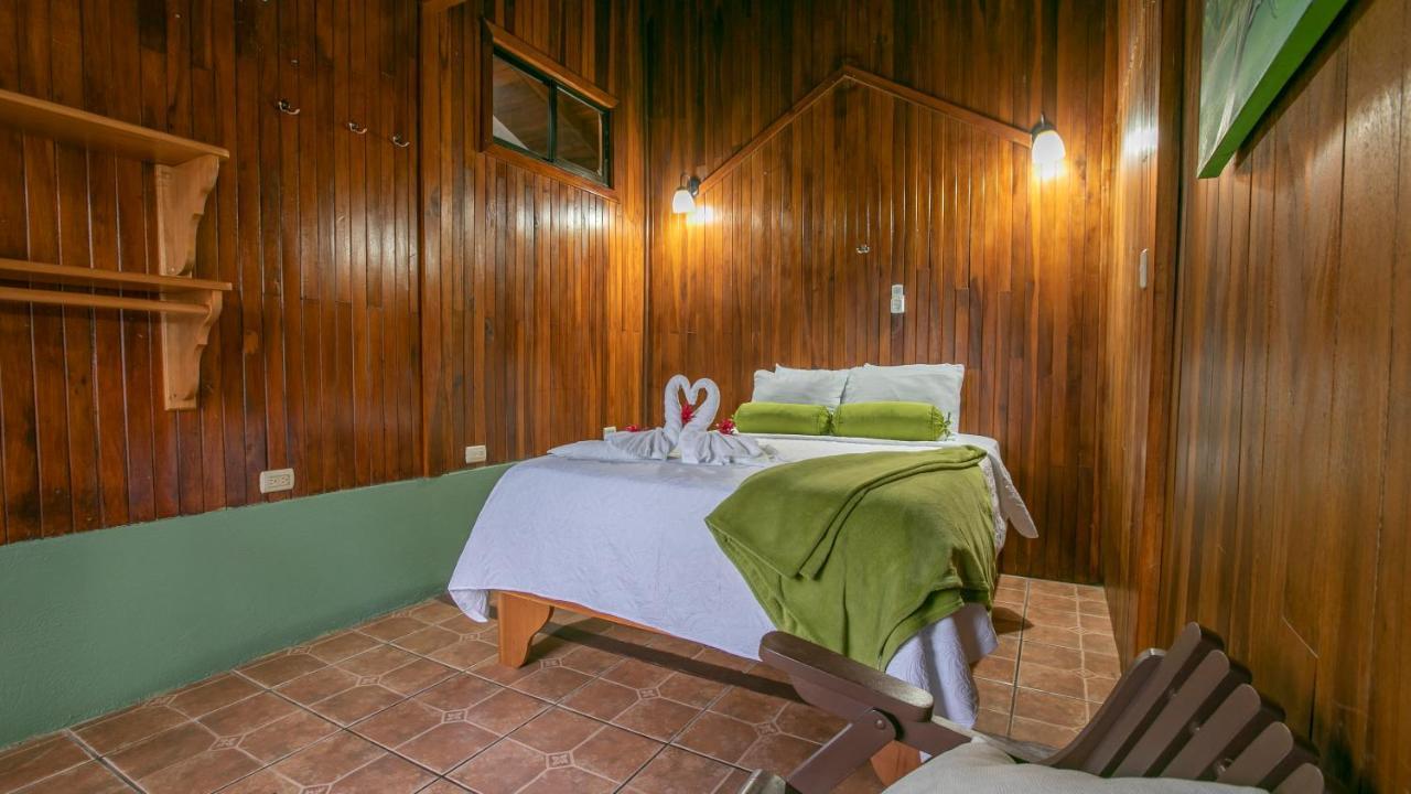 Hotel Rancho Cerro Azul La Fortuna Luaran gambar