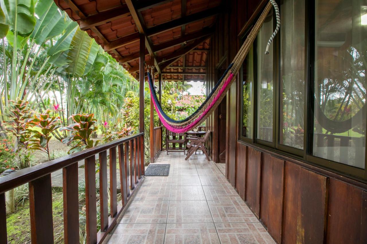 Hotel Rancho Cerro Azul La Fortuna Luaran gambar
